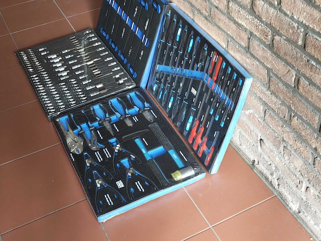 Hbm - (4x) - afbeelding 1 van  1