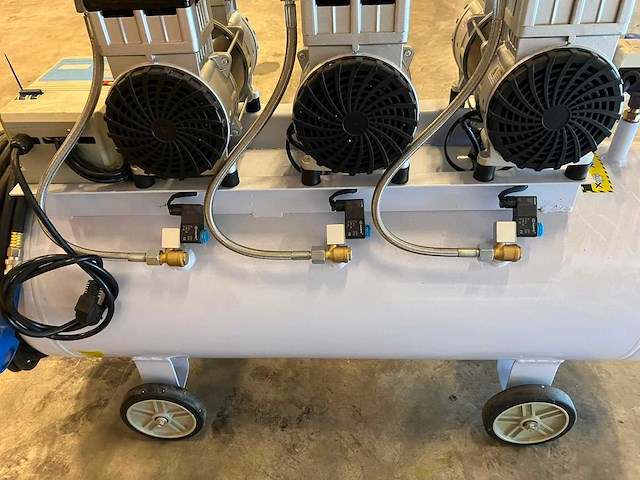Hbm - 6 pk - 150 liter - low noise - hogedrukcompressor - afbeelding 2 van  6