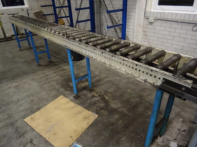 Hbm - metaallintzaagmachine - afbeelding 7 van  7