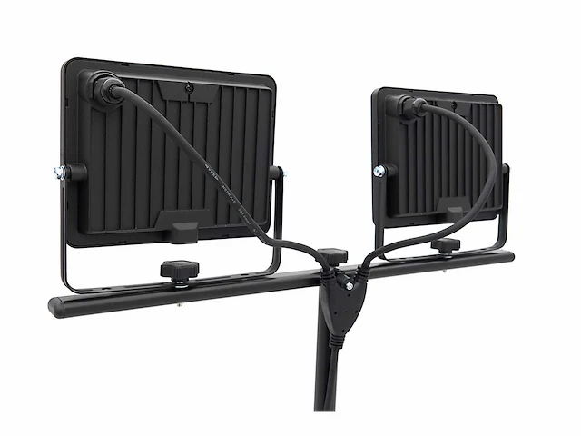 Hbm dubbele led bouwlamp 2 x 50w 2 x 4.700 lumen met statief 5000k - afbeelding 7 van  7