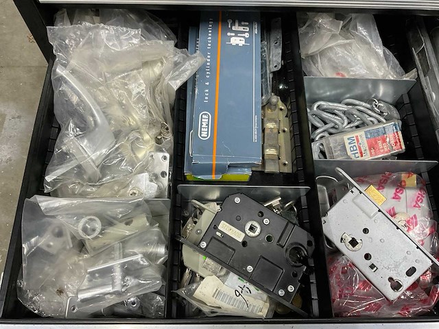 Hbm gereedschapskast - afbeelding 18 van  18