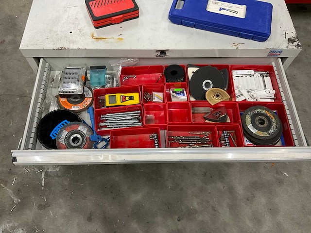 Hbm gereedschapskast - afbeelding 12 van  15