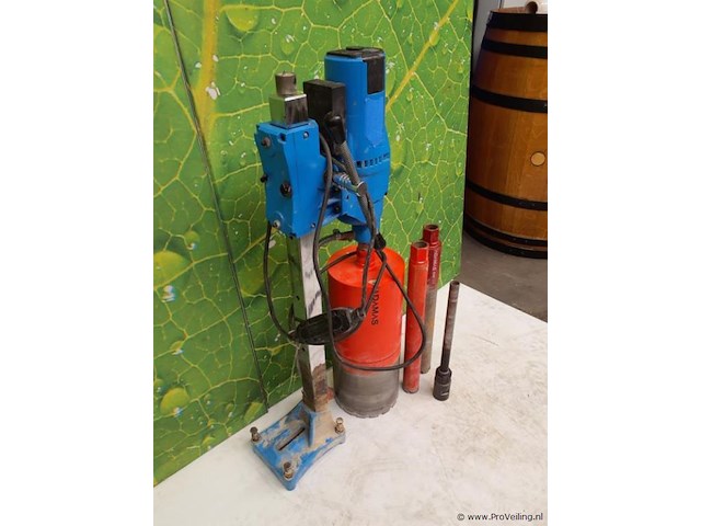Hbm kernboormachine op statief 205 mm 10805 - afbeelding 3 van  4