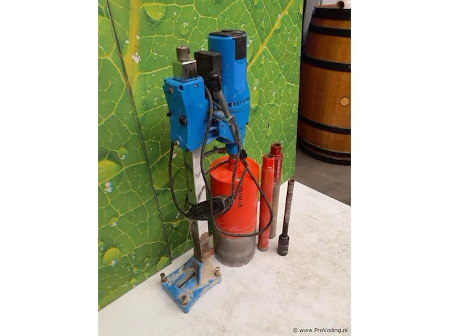 Hbm kernboormachine op statief 205 mm 10805 - afbeelding 3 van  4