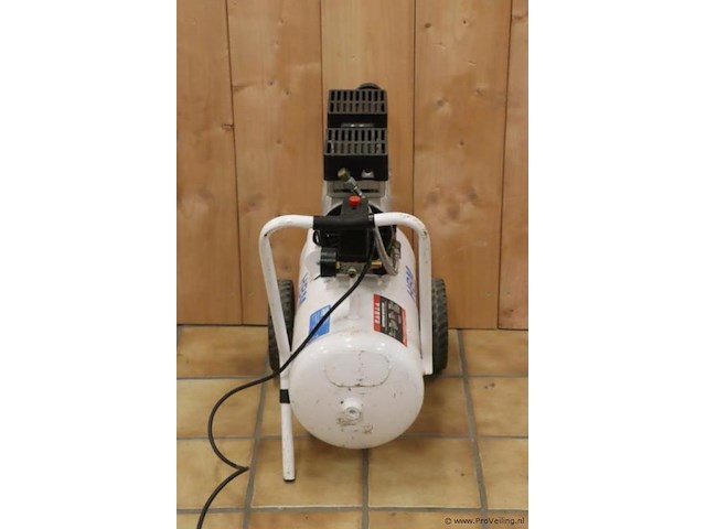 Hbm luchtcompressor - afbeelding 7 van  10