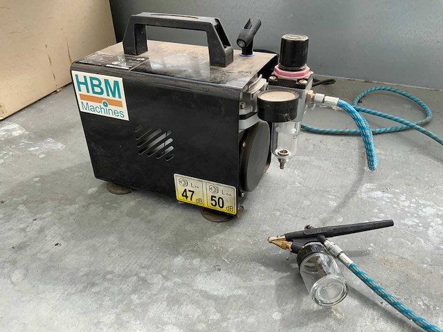 Hbm machines as-18a airbrush set met diverse accessoires - afbeelding 1 van  11