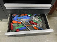 Hbm werkbank met bankschroef en slijpmachine - afbeelding 13 van  13