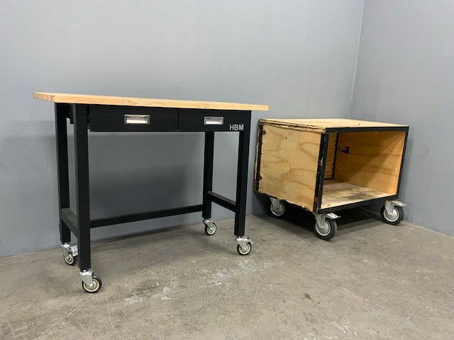 Hbm werktafel (2x) 122x51x98 cm en 105x71x86 cm - afbeelding 1 van  4
