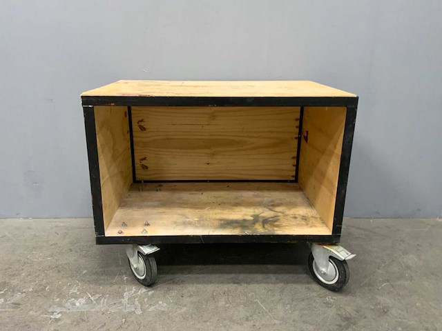 Hbm werktafel (2x) 122x51x98 cm en 105x71x86 cm - afbeelding 4 van  4