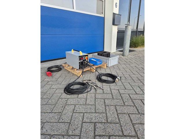 Hbs - arc 800 - stiftlasmachine m3-m12 - afbeelding 14 van  18
