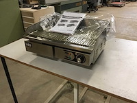 Hcb eg-818-3 sku:1322 grill- en bakplaat - afbeelding 1 van  4