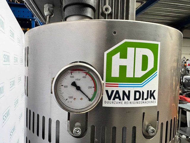 Hd van dijk - zonnepanelen - industriële stofzuiger - afbeelding 6 van  13
