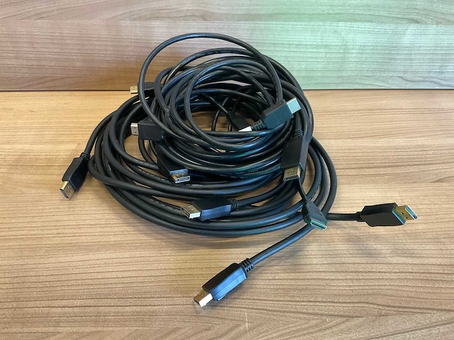 Hdmi en assorti kabels - afbeelding 2 van  3