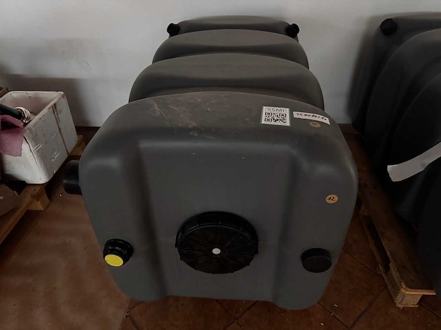 Hdpe-tank - 750 l - watercontainer - afbeelding 1 van  5