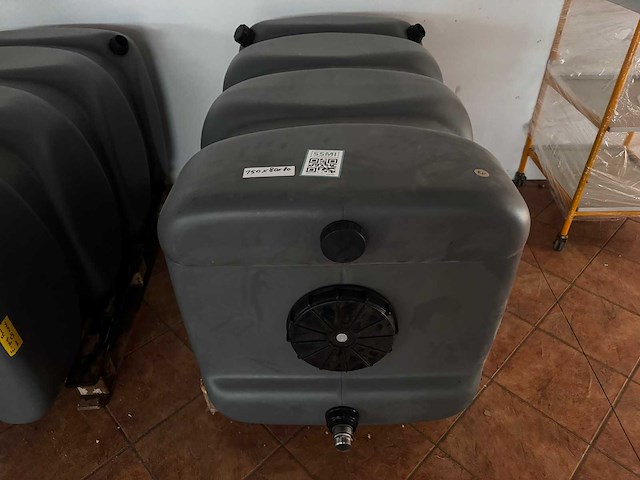 Hdpe-tank - 750 l - watercontainer - afbeelding 3 van  5