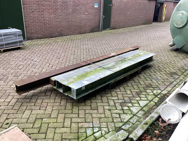 Hea staal - afbeelding 2 van  4