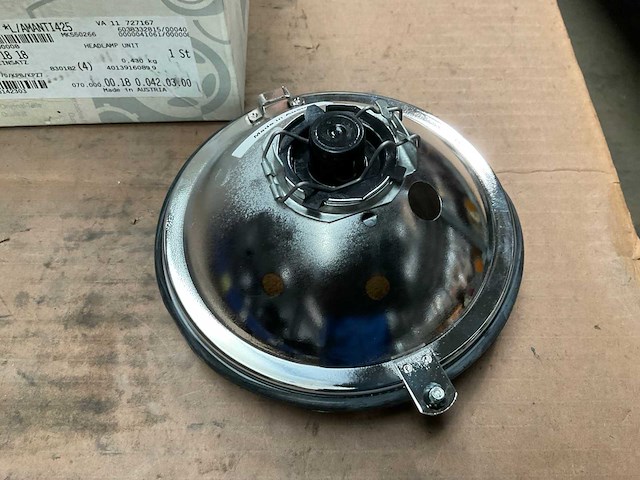 Headlight - afbeelding 1 van  4