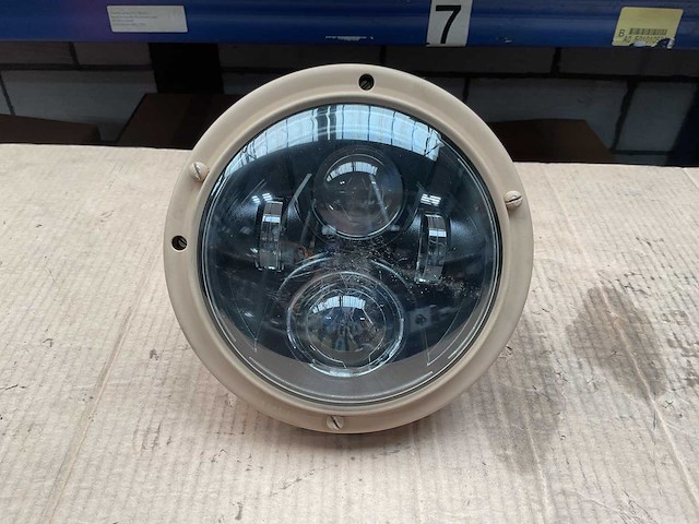 Headlight - afbeelding 2 van  4