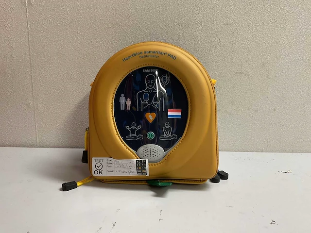 Heartsine samaritan pad sam 300p aed defibrillator nederlands - afbeelding 1 van  3