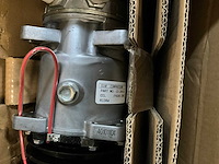 Heavy duty a/c compressor - afbeelding 1 van  5