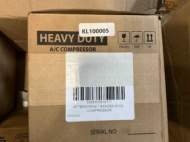 Heavy duty a/c compressor - afbeelding 2 van  5