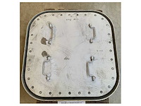 Heavy-duty marine hatch cover 820x820mm corrosion-resistant metal watertight access panel for boats and ships - afbeelding 3 van  3