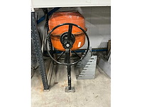 Hecht 2221 betonmolen - afbeelding 2 van  5