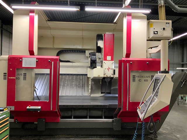 Hedelius - 2003 - c60-2000 - verticaal cnc bewerkingscentrum - afbeelding 8 van  33