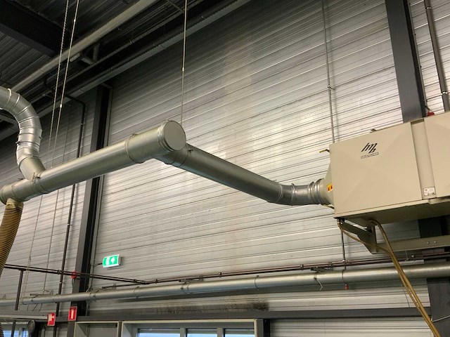 Hedelius - 2003 - c60-2000 - verticaal cnc bewerkingscentrum - afbeelding 24 van  33