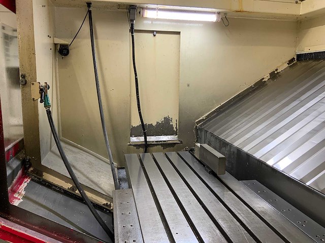 Hedelius - 2003 - c60-2000 - verticaal cnc bewerkingscentrum - afbeelding 31 van  33