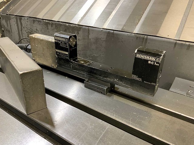 Hedelius - 2003 - c60-2000 - verticaal cnc bewerkingscentrum - afbeelding 33 van  33