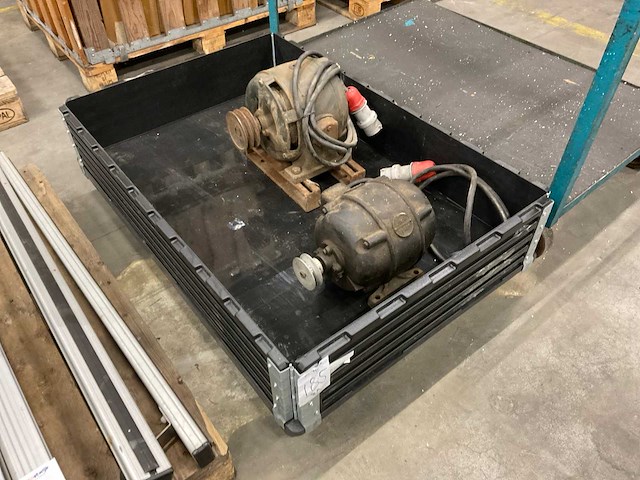 Heemaf elektromotor (2x) - afbeelding 1 van  5