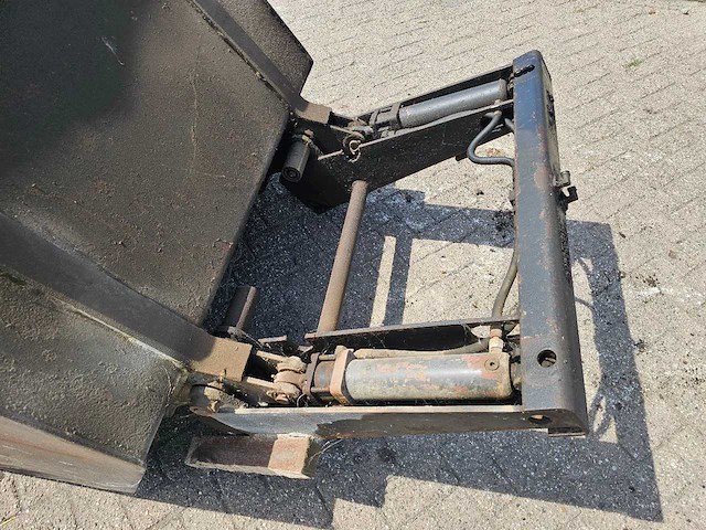 Hef - kiepbak - afbeelding 10 van  12