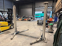 Hefbrug - twee koloms - 3.000 kg