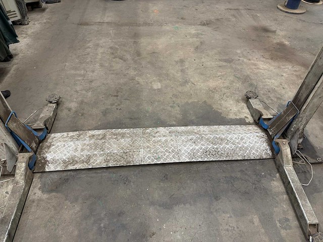 Hefbrug - twee koloms - 3.000 kg - afbeelding 9 van  11