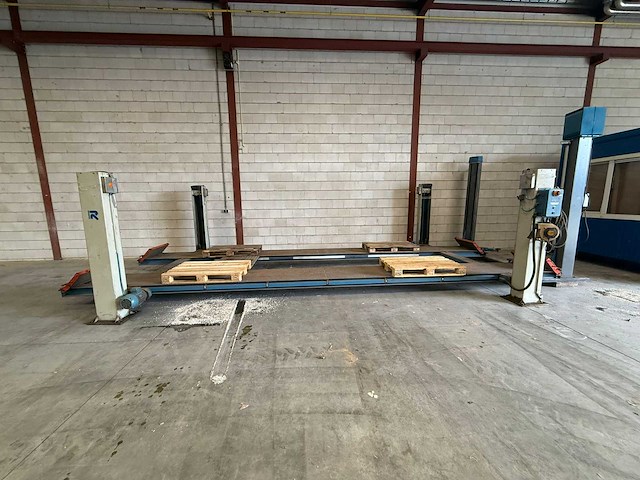 Hefbrug voor vrachtwagen - afbeelding 1 van  8