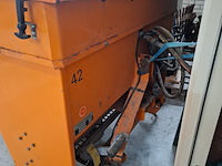 Hefgedragen tapijtstrooier jongerius wintermachine b.v., tr ht, bouwjaar 2002 - afbeelding 6 van  11