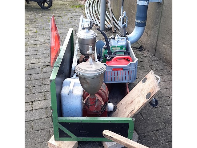 Hefgedragen transportbak met inhoud - afbeelding 4 van  11