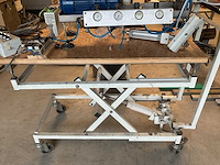 Heftafel met pomp t.b.v. poedercoaten - afbeelding 2 van  4