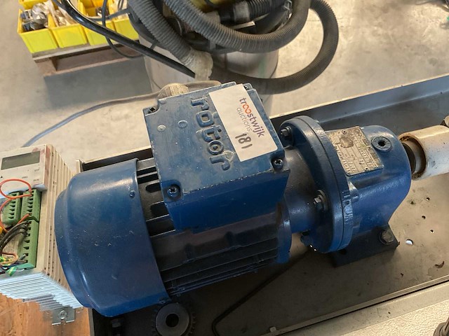 Heftafel met pomp t.b.v. poedercoaten - afbeelding 3 van  4