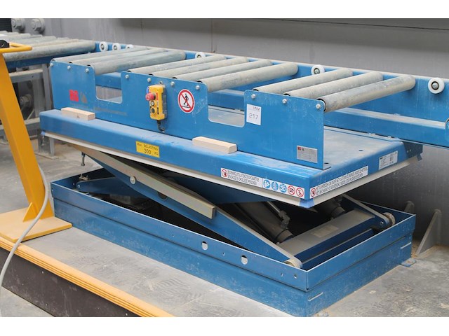 Heftafel sigi mbx020110-d2 met hefcapaciteit 2 ton. tafel is uitgevoerd met rollerbaan hg met aan- en afvoe... - afbeelding 2 van  6