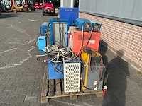Heftruck acculaders - afbeelding 9 van  16