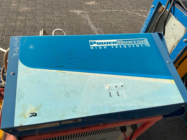 Heftruck acculaders - afbeelding 8 van  16