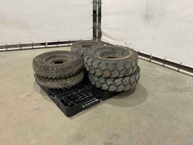 Heftruck band (6x) - afbeelding 1 van  10