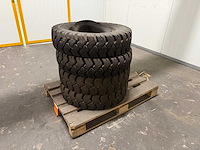 Heftruck banden met velgen - afbeelding 4 van  12