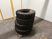 Heftruck banden met velgen - afbeelding 9 van  12