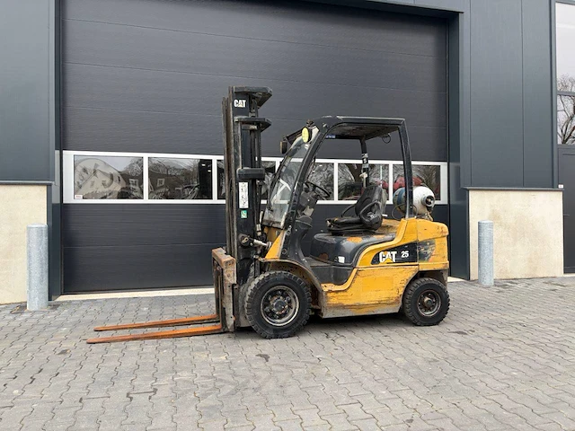 Heftruck caterpillar gp25n lpg 2500kg 2011 - afbeelding 1 van  1