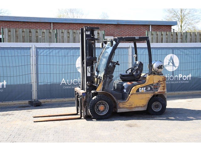 Heftruck caterpillar gp25n lpg 2500kg 5.5m - afbeelding 1 van  1