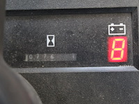 Heftruck caterpiller f40d. bouwjaar 1991. max. draaglast 2000 kg. tellerstanden 22.746 en 776 (twee tellers... - afbeelding 3 van  13