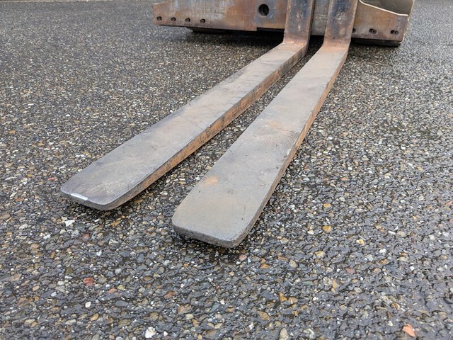 Heftruck clarck, cem30s, bouwjaar 2001 - afbeelding 2 van  25